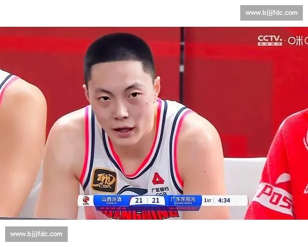 广东二沙训练四大亮点:徐杰突破犀利,胡明轩对抗升级,徐昕三分显威,杜润旺策应盘活 广东二沙训练四大亮点:徐杰突破犀利,胡明轩对抗升级,徐昕三分显威,杜润旺策应盘活