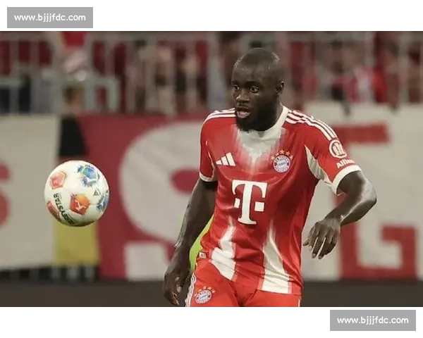 合同年博弈:皇马切尔西围猎乌帕梅卡诺,拜仁陷签字费困局 合同年博弈:皇马切尔西围猎乌帕梅卡诺,拜仁陷签字费困局